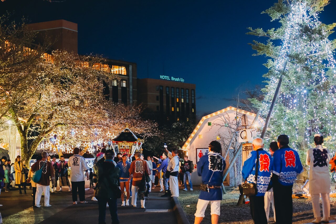 御殿場高原時之栖桜まつり 夜桜とお神輿